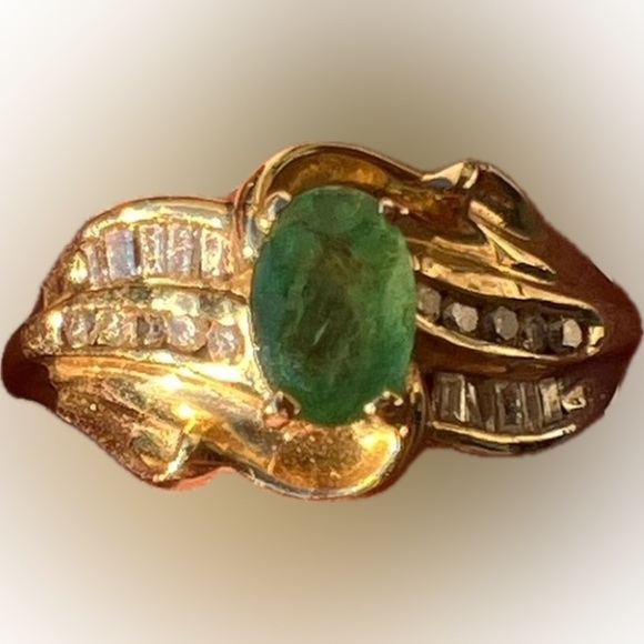 10k yellow gold natural genuine green emerald & diamond ring size 7 3.5 grams - Picture 1 of 16